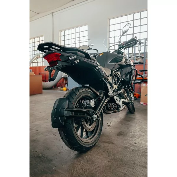 Special Reverso Carbon Roadsitalia Benelli TRK 502