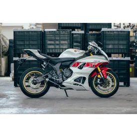 Thunder Titanium Black Roadsitalia Yamaha R7