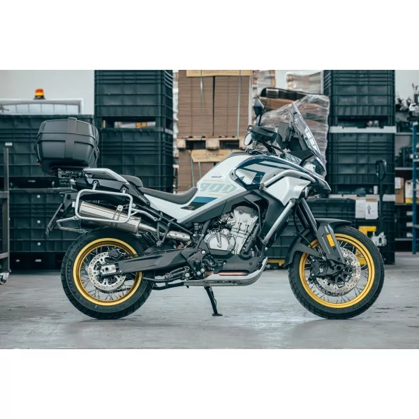 Special Titanium Roadsitalia CFMoto 800 MT