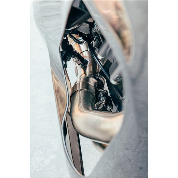 Projsix Titanium Black Roadsitalia Yamaha R7 2026-