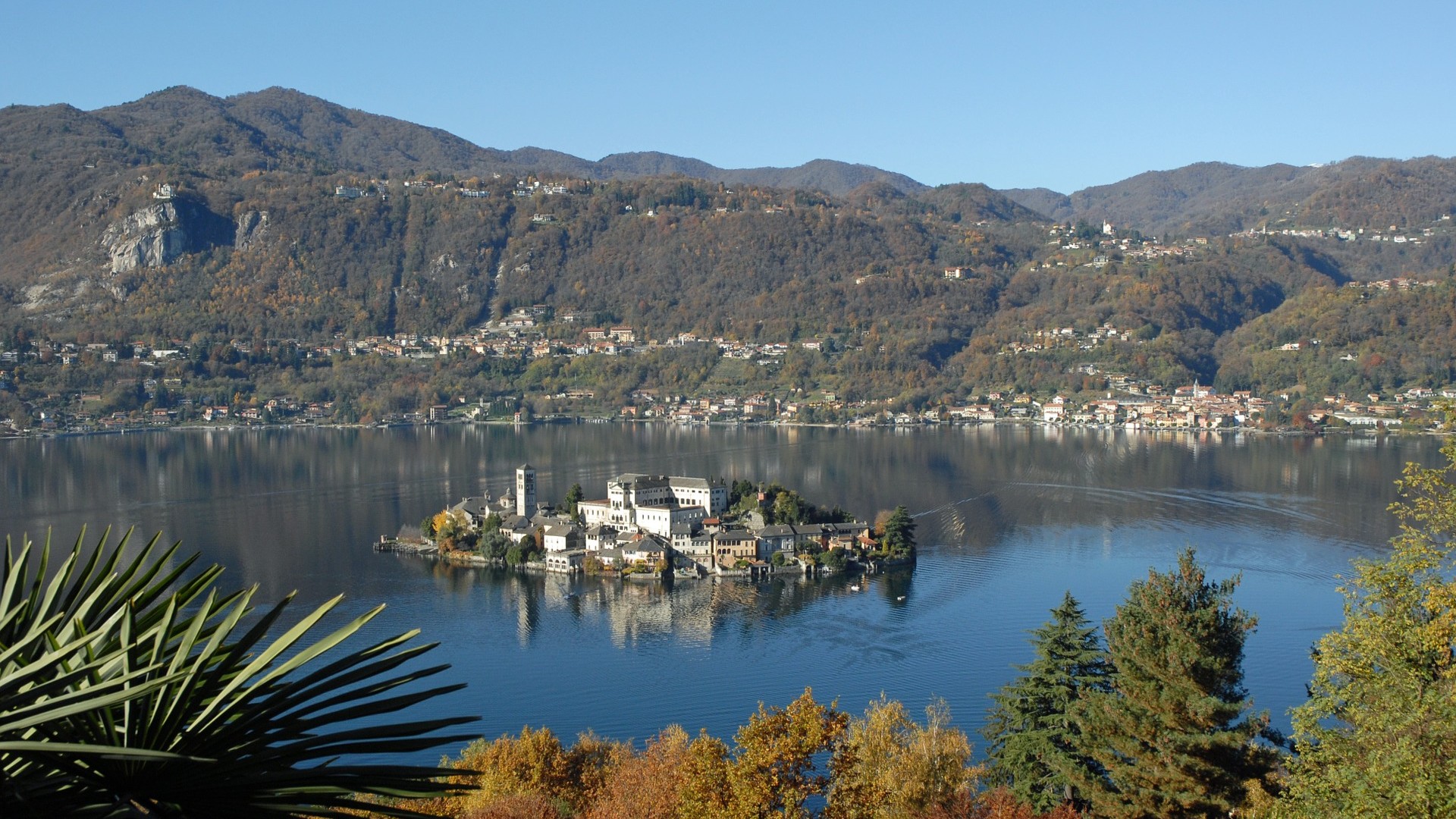 Lago_Orta_in_moto_Roadsitalia3