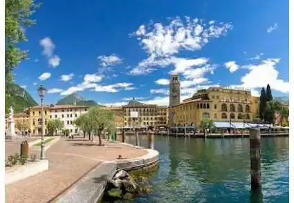 GIRO DEI TRE LAGHI IN MOTO: A CAVALLO TRA I BACINI DEL TRENTINO E LOMBARDIA