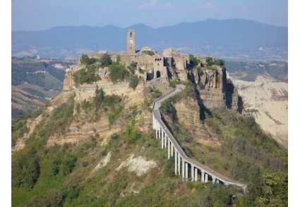 MOTORCYCLE TOUR OF THE 3 VOLCANIC LAKES: BOLSENA, BRACCIANO AND VICO